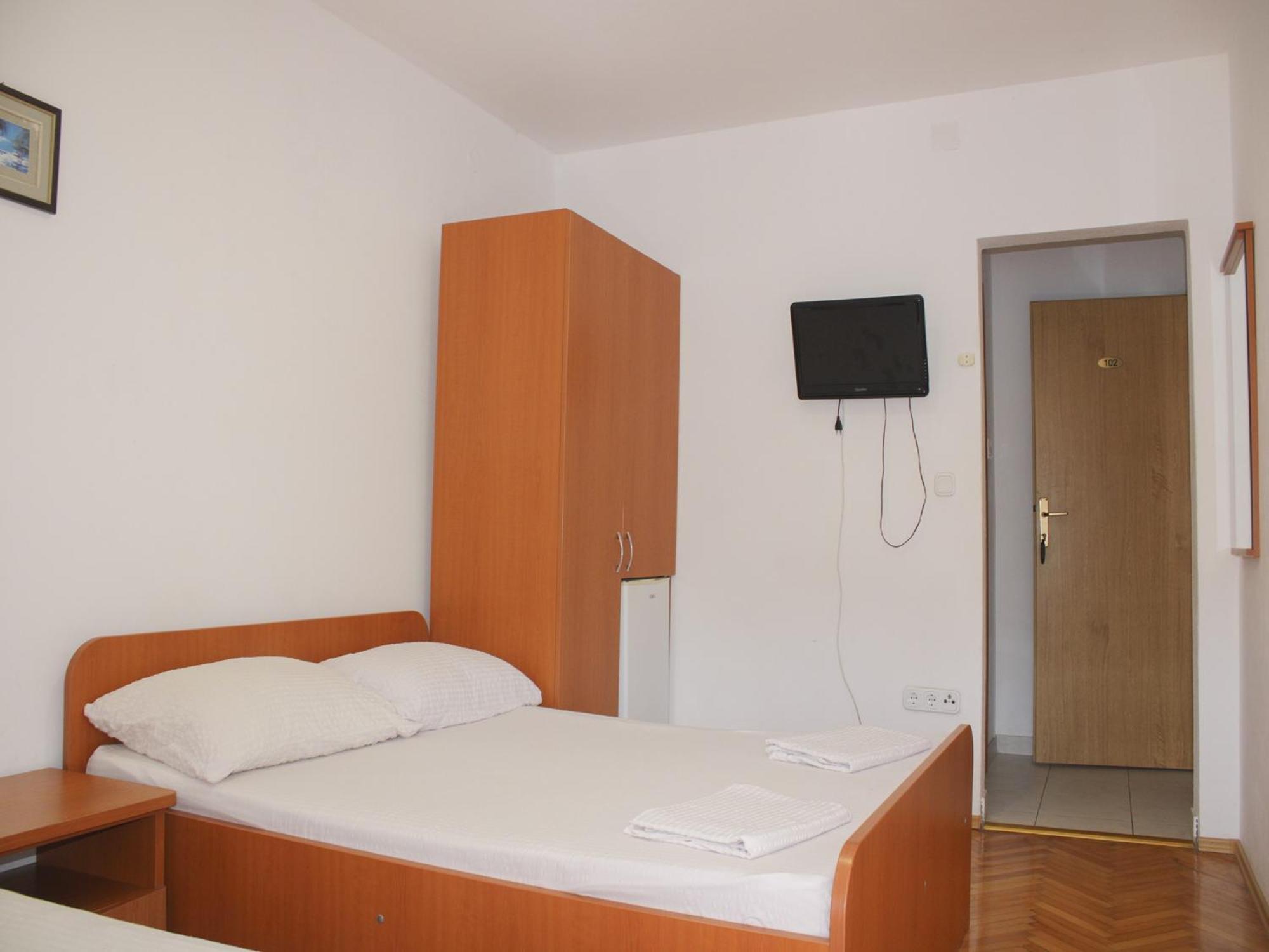 Apartments And Rooms Mato Neum Habitación foto