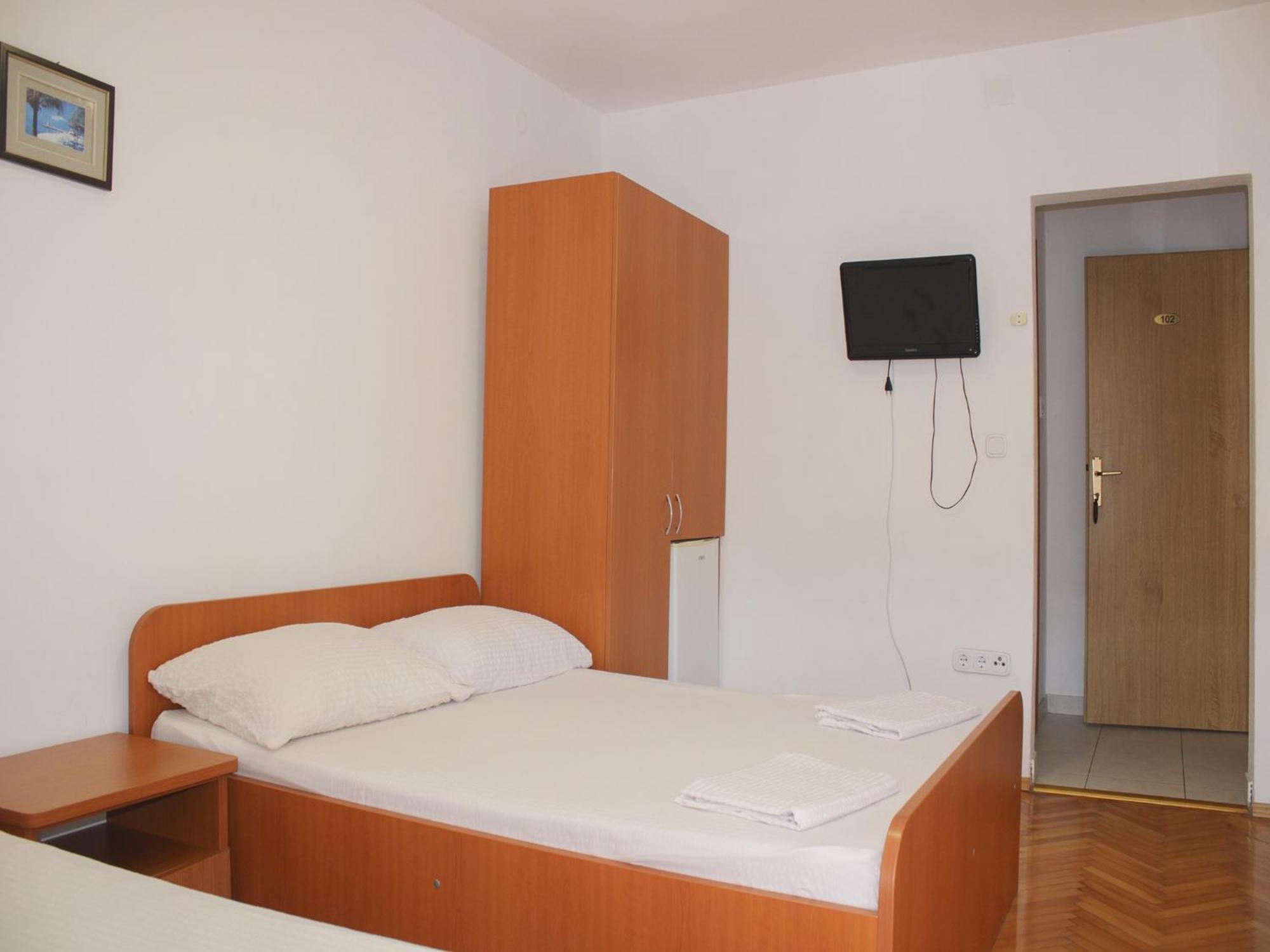 Apartments And Rooms Mato Neum Habitación foto